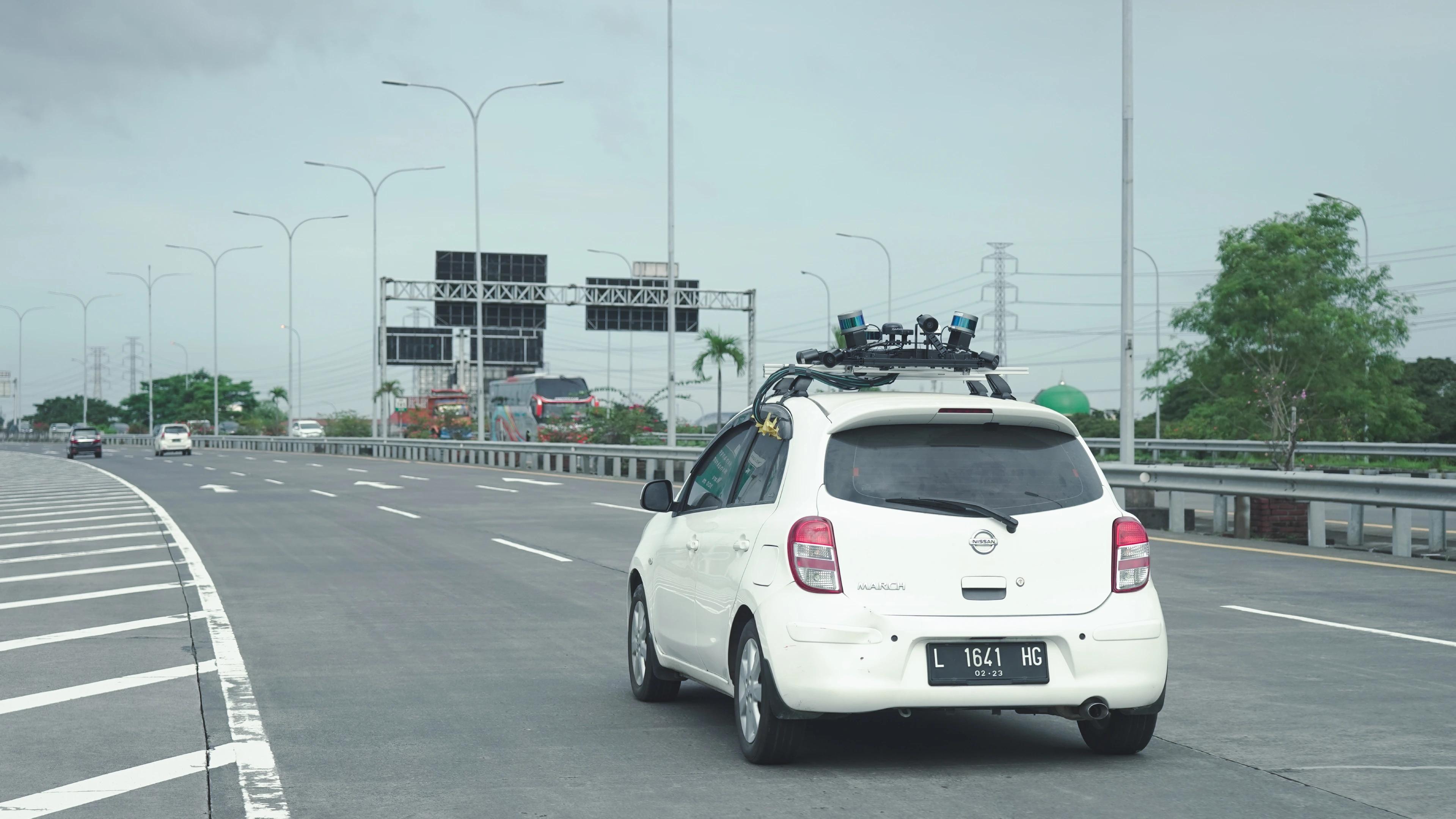 VIXMO vision training car